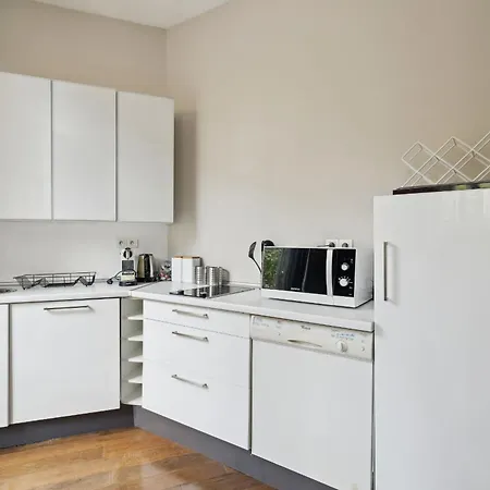 Apartamento Bnbnova - Champs-elysees & Arc De Triomphe